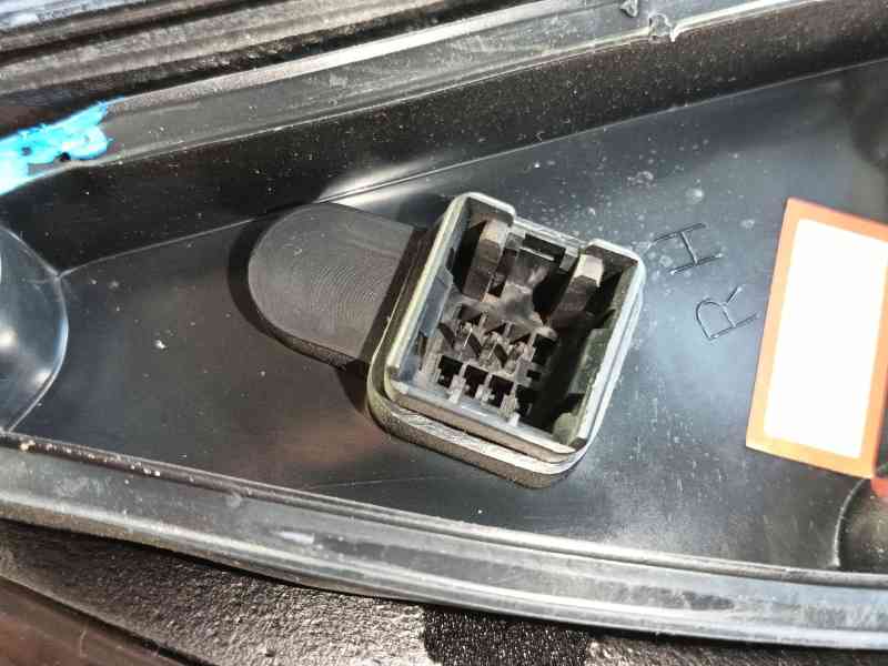 Recambio de espejo retrovisor derecho para hyundai santa fé i (sm) 2.0 crdi referencia OEM IAM 8762026300 / 8762026501CA  