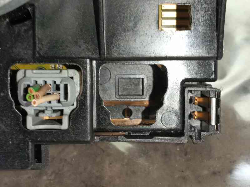 Recambio de mando multifuncion para citroën c3 i (fc_, fn_) 1.4 16v referencia OEM IAM 6239ZQ 12275015 96608838XT
