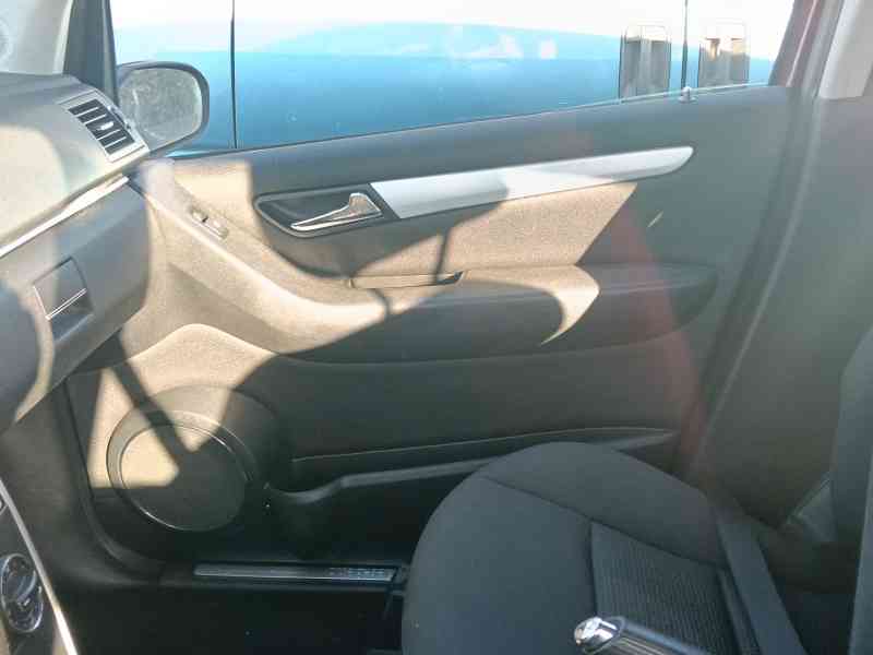 Recambio de guarnecido puerta delantera derecha para mercedes-benz clase b sports tourer (w245) b 200 cdi (245.208) referencia O