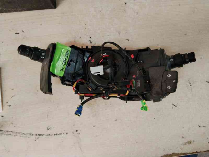 Recambio de mando multifuncion para renault clio iii (br0/1, cr0/1) 1.5 dci (br17, cr17) referencia OEM IAM  88102001257 