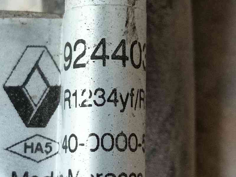 Recambio de tubos aire acondicionado para dacia sandero iii 1.0 tce 90 referencia OEM IAM 924403872R 924805740R 924903642R