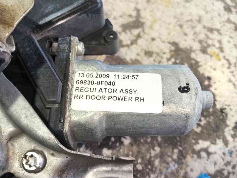Recambio de elevalunas trasero derecho para toyota verso (_r2_) 2.0 d-4d (aur20_) referencia OEM IAM 698300F030  