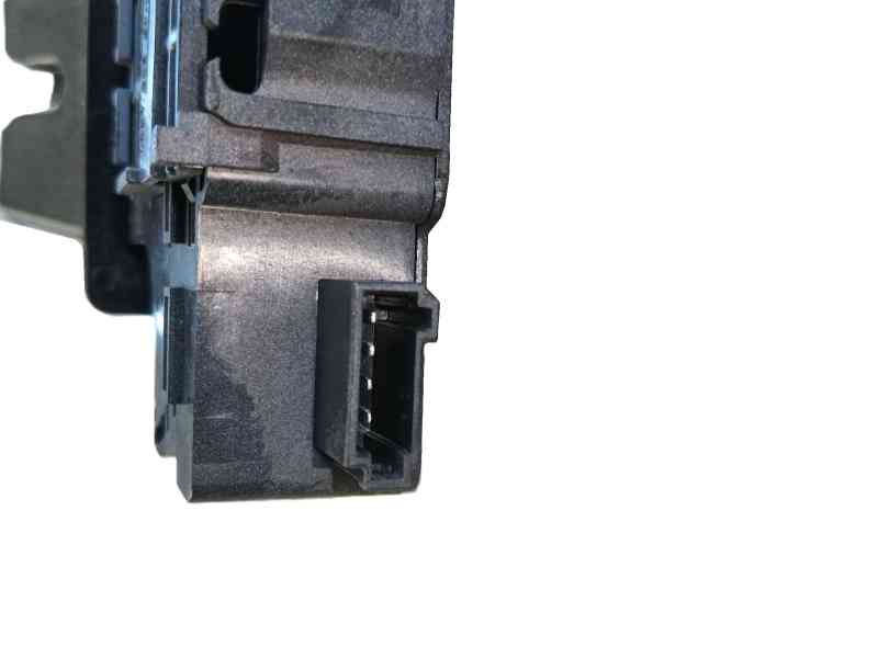 Recambio de cerradura maletero / porton para chevrolet cruze (j300) 1.6 referencia OEM IAM 13513995  