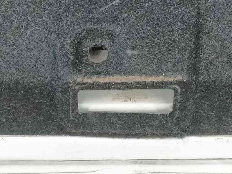 Recambio de porton trasero para chevrolet cruze (j300) 1.6 referencia OEM IAM   