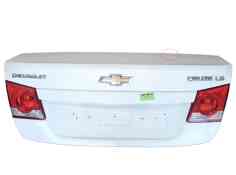 Recambio de porton trasero para chevrolet cruze (j300) 1.6 referencia OEM IAM   
