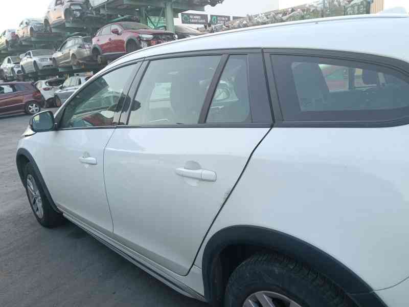 Recambio de puerta trasera izquierda para volvo v60 i (155) d3 referencia OEM IAM   