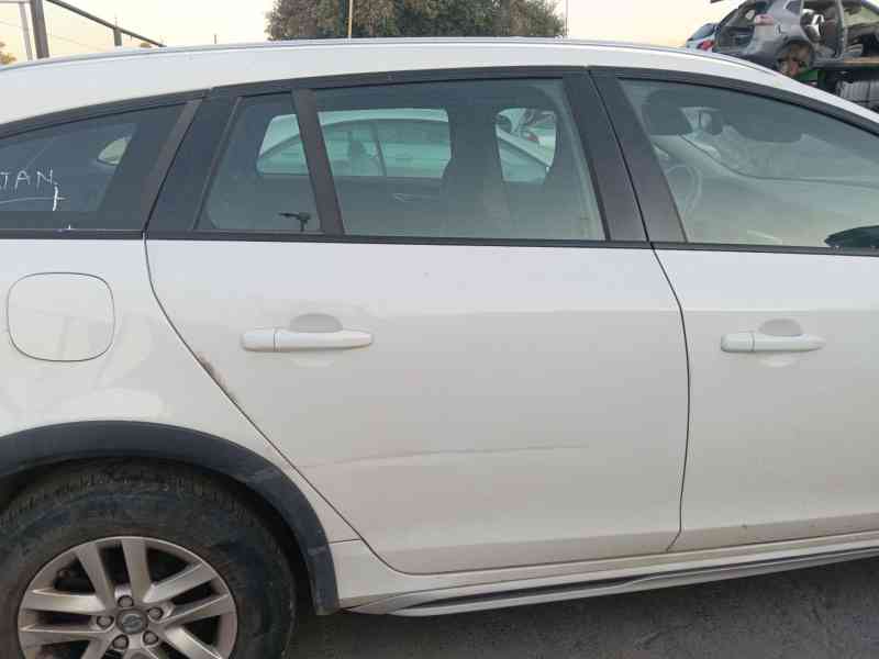 Recambio de puerta trasera derecha para volvo v60 i (155) d3 referencia OEM IAM   