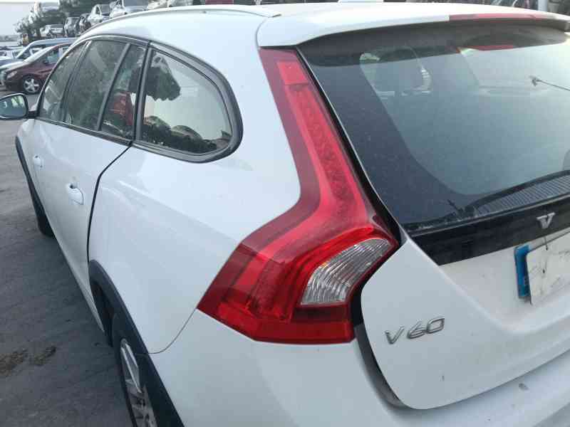 Recambio de piloto trasero izquierdo para volvo v60 i (155) d3 referencia OEM IAM   
