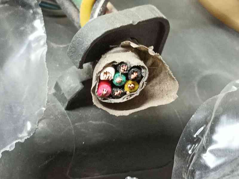 Recambio de piloto trasero izquierdo para chevrolet cruze (j300) 1.6 referencia OEM IAM 95965223  