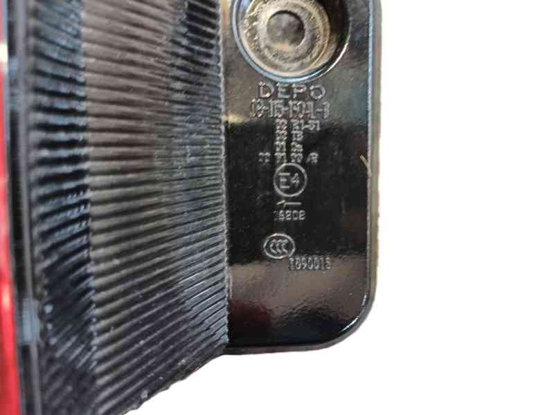 Recambio de piloto trasero izquierdo para nissan nv200 furgoneta 1.5 dci 85 (m20, m20m) referencia OEM IAM 26555BJ00A  