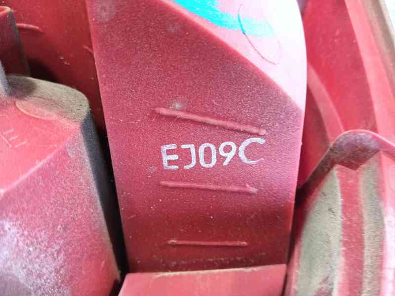 Recambio de piloto trasero derecho para chevrolet matiz (m200, m250) 0.8 referencia OEM IAM 42403115  