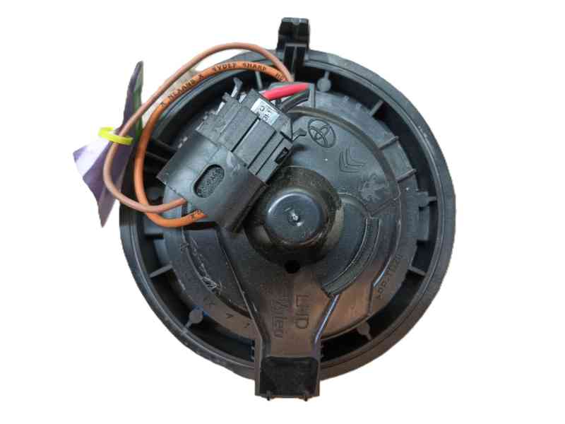 Recambio de ventilador calefaccion para peugeot 108 1.0 vti 72 referencia OEM IAM B000493380  