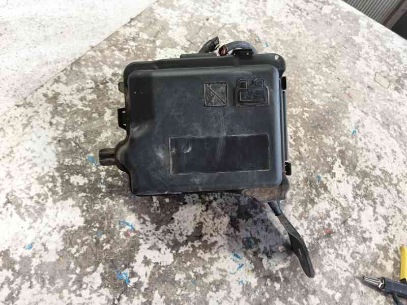 Recambio de caja fusibles delantera para citroën c-elysee (dd_) 1.6 hdi 92 referencia OEM IAM   
