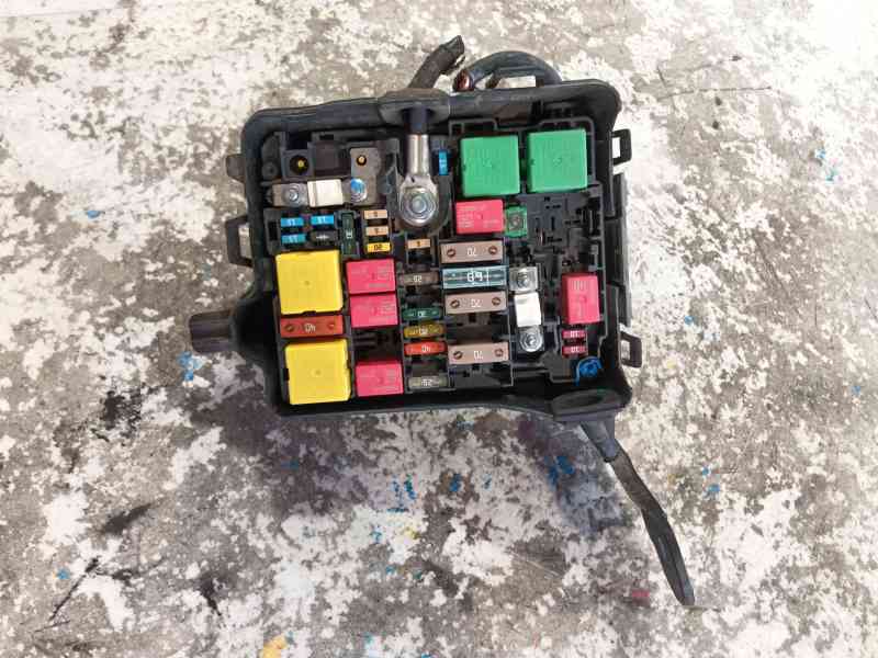 Recambio de caja fusibles delantera para citroën c-elysee (dd_) 1.6 hdi 92 referencia OEM IAM   