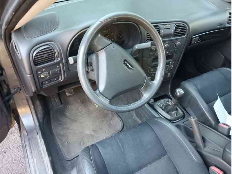 volvo s40 i (644) del año 2002