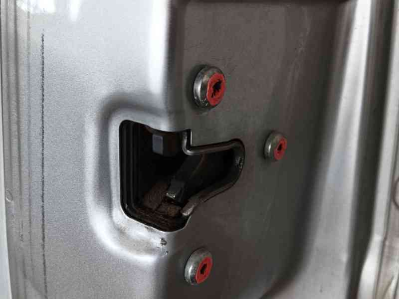 Recambio de puerta delantera derecha para opel combo furgoneta/monovolumen 1.7 dti 16v referencia OEM IAM   