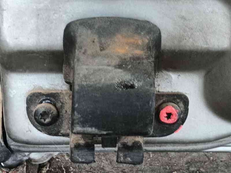 Recambio de puerta trasera izquierda para opel combo furgoneta/monovolumen 1.7 dti 16v referencia OEM IAM   