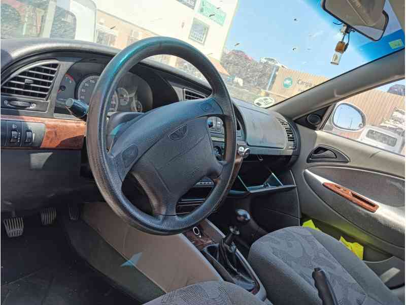 daewoo nubira (j100) del año 2002