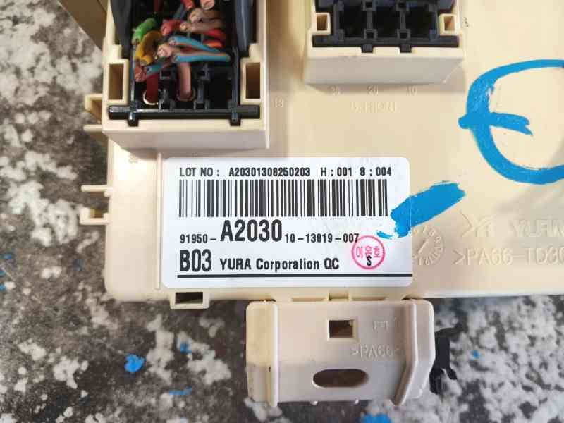 Recambio de caja fusibles delantera para kia cee´d (jd) 1.4 cvvt referencia OEM IAM   