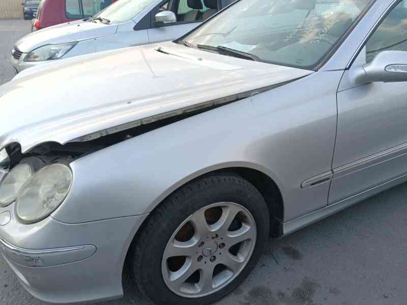 Recambio de aleta delantera izquierda para mercedes-benz clk (c209) clk 270 cdi (209.316) referencia OEM IAM   