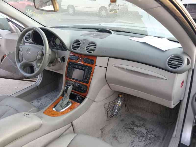 Recambio de salpicadero para mercedes-benz clk (c209) clk 270 cdi (209.316) referencia OEM IAM   