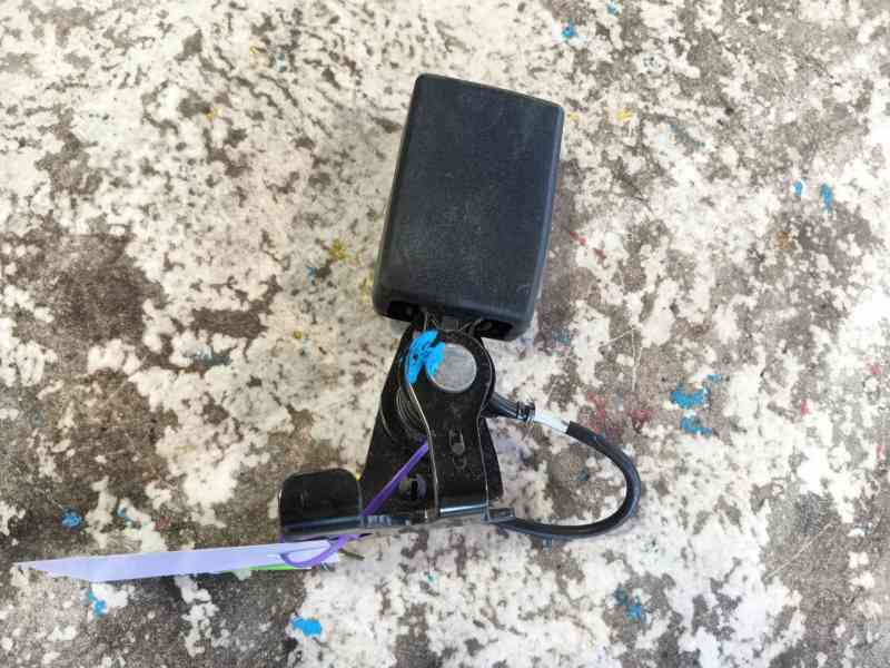 Recambio de enganche cinturon trasero derecho para mercedes-benz cla coupé (c117) cla 200 cdi / d (117.308) referencia OEM IAM  
