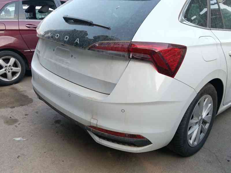 Recambio de paragolpes trasero para skoda scala (nw1) 1.0 tsi referencia OEM IAM 657807417  