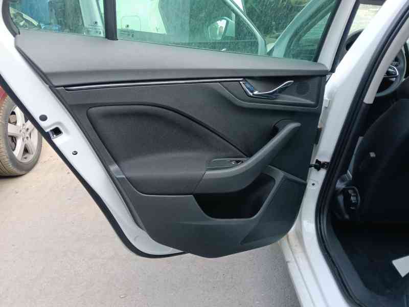 Recambio de guarnecido puerta trasera izquierda para skoda scala (nw1) 1.0 tsi referencia OEM IAM   