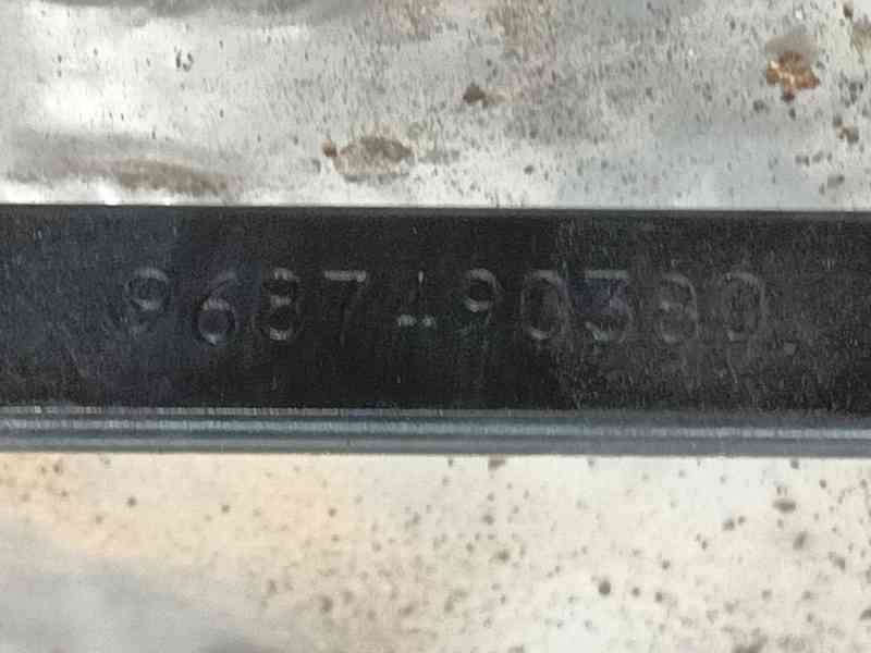 Recambio de brazo limpia delantero izquierdo para citroën c4 ii (nc_) 1.2 thp 110 referencia OEM IAM 6429JE 9687490380 