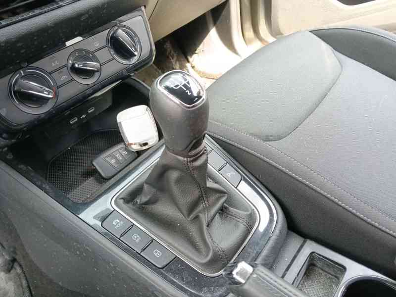 Recambio de pomo palanca cambio para skoda fabia iv (pj3) 1.0 tsi referencia OEM IAM   
