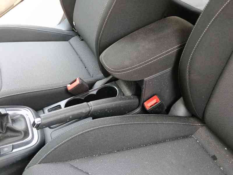 Recambio de enganche cinturon delantero derecho para skoda fabia iv (pj3) 1.0 tsi referencia OEM IAM   