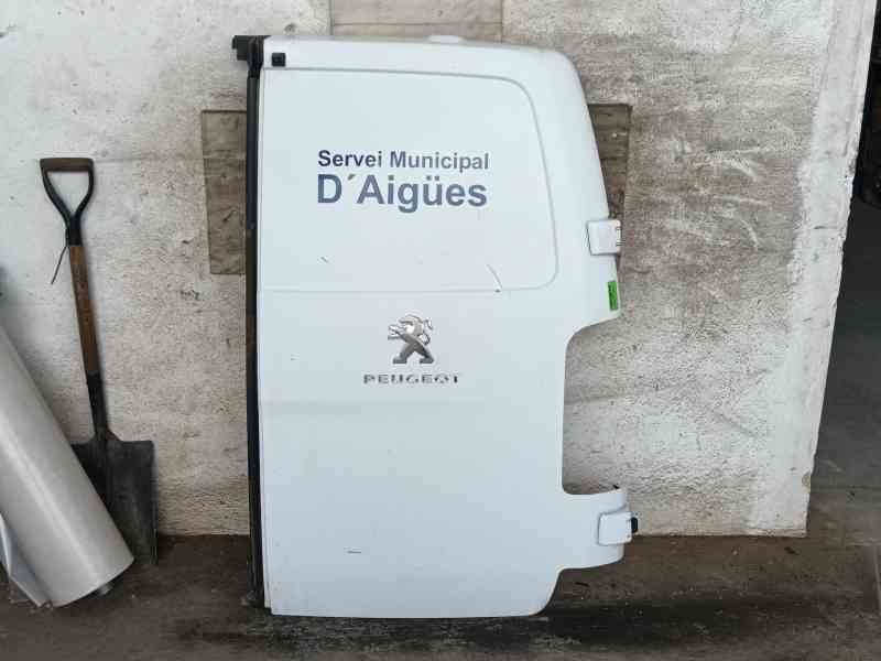 Recambio de puerta trasera derecha para peugeot expert furgoneta (v_) 2.0 bluehdi 120 referencia OEM IAM   