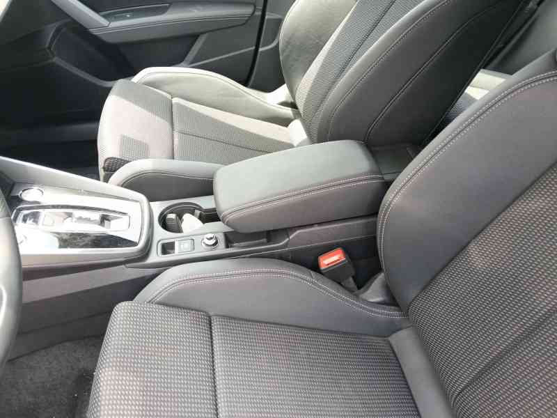 Recambio de apoyabrazos central para audi a3 sportback (8ya, 8yf) 35 tdi referencia OEM IAM   