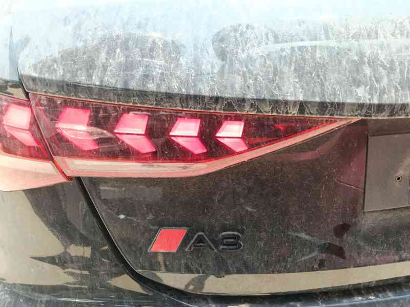 Recambio de piloto trasero izquierdo interior para audi a3 sportback (8ya, 8yf) 35 tdi referencia OEM IAM 8Y0945307A  