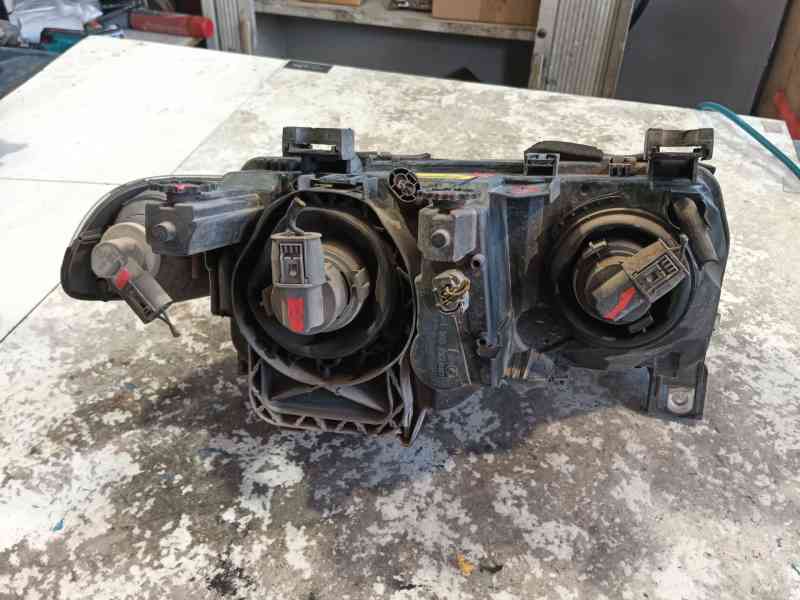 Recambio de faro izquierdo para bmw 3 compact (e46) 320 td referencia OEM IAM   