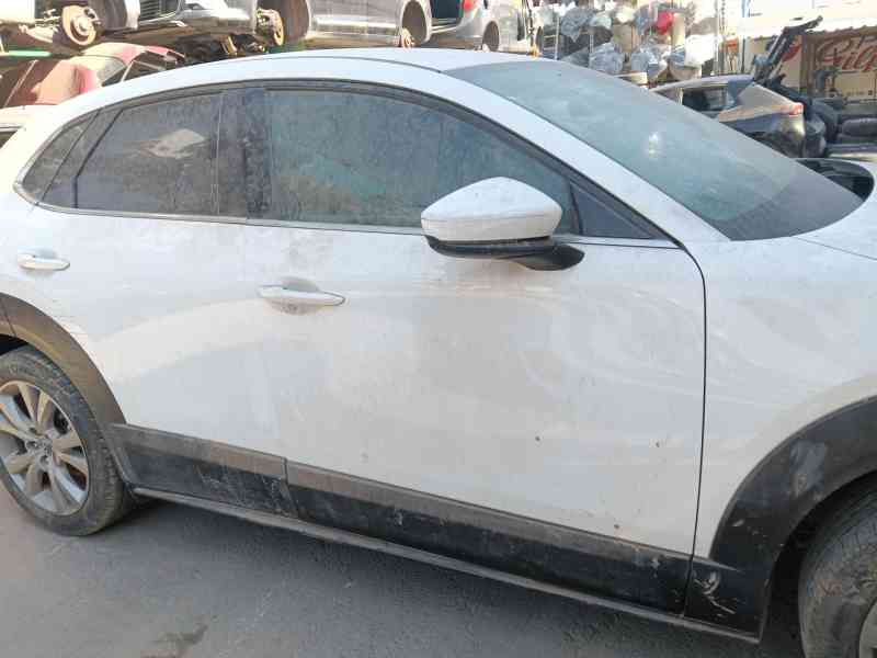 Recambio de puerta delantera derecha para mazda cx-30 (dm) skyactiv-x m hybrid referencia OEM IAM DFY05802XB  