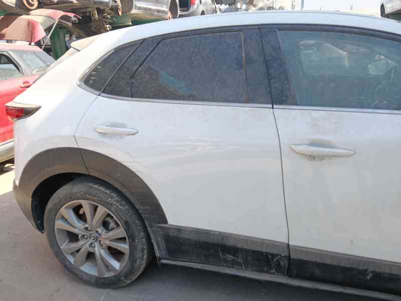 Recambio de puerta trasera derecha para mazda cx-30 (dm) skyactiv-x m hybrid referencia OEM IAM DFY07202XA  