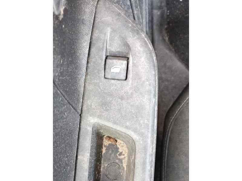 Recambio de mando elevalunas trasero izquierdo para opel corsa f (p2jo) 1.2 (68) referencia OEM IAM 98044803ZD  