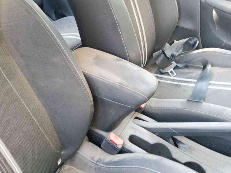 Recambio de apoyabrazos central para opel corsa f (p2jo) 1.2 (68) referencia OEM IAM   