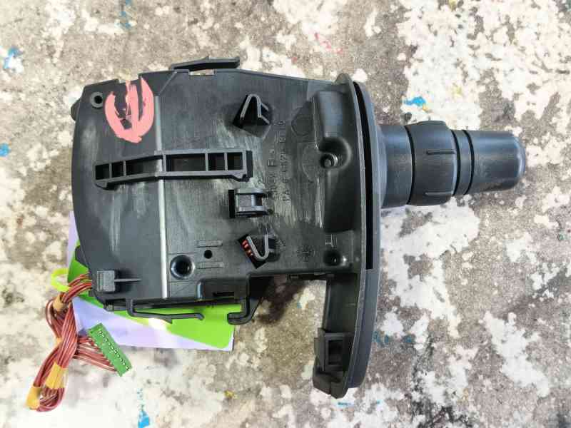 Recambio de mando intermitentes para renault clio iii (br0/1, cr0/1) 1.5 dci (br17, cr17) referencia OEM IAM   