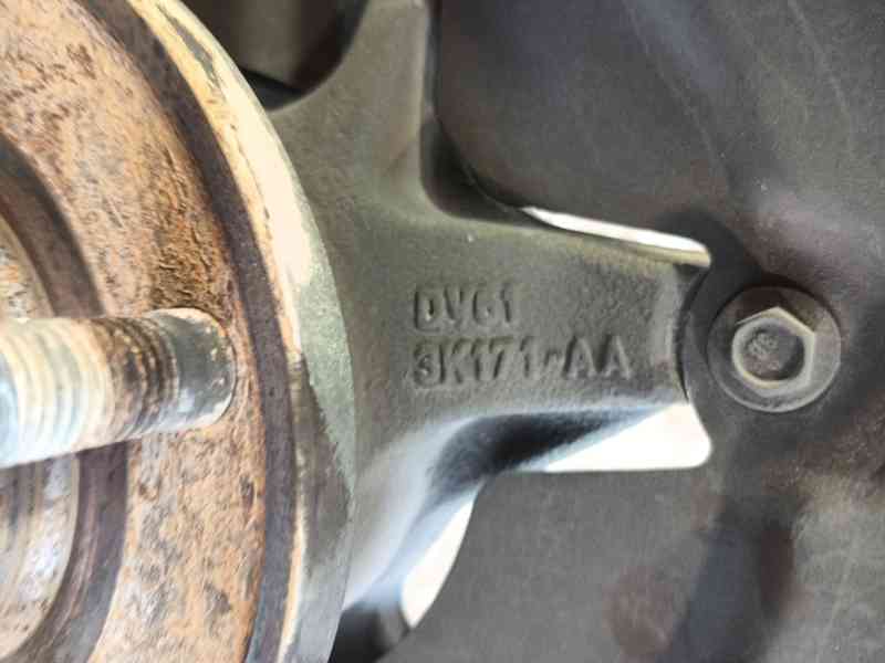 Recambio de mangueta delantera izquierda para ford transit connect monospace 1.5 tdci referencia OEM IAM   