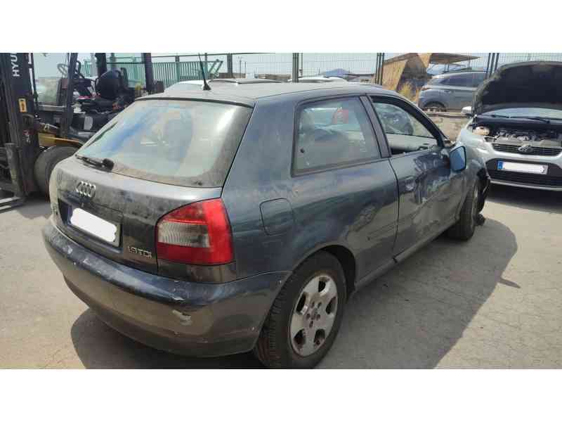 audi a3 (8l1) del año 2001