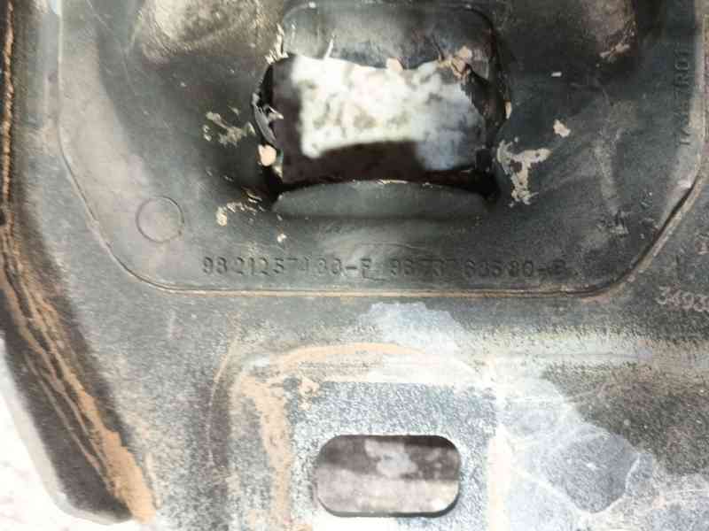 Recambio de soporte motor delantero izquierdo para peugeot expert furgoneta (v_) 2.0 bluehdi 120 referencia OEM IAM   