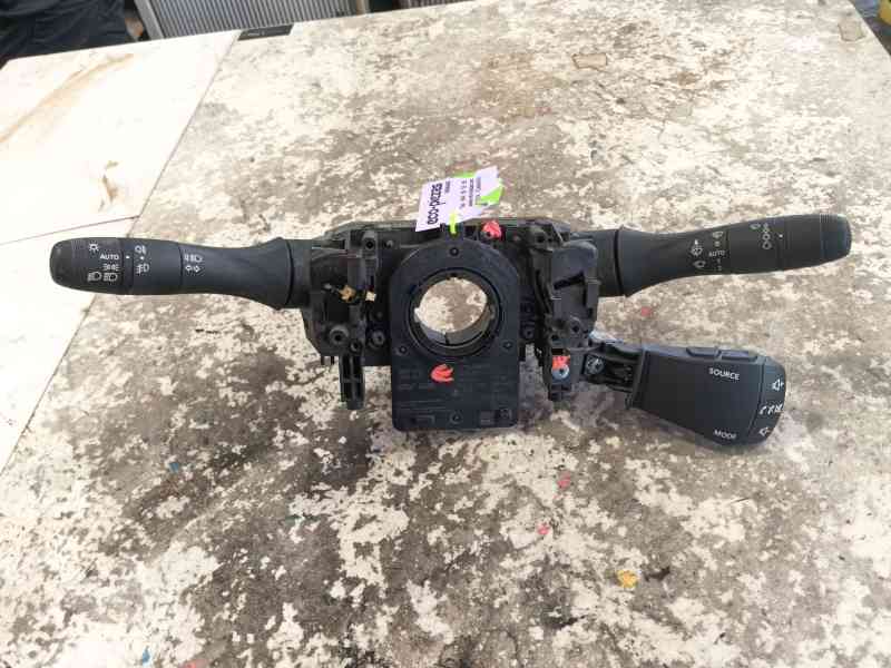 Recambio de mando multifuncion para renault express furgoneta/monovolumen 1.5 blue dci 75 (f6aa) referencia OEM IAM   