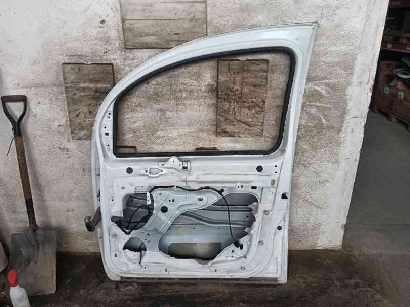 Recambio de puerta delantera derecha para renault kangoo / grand kangoo ii (kw0/1_) 1.5 dci 75 (kw07, kw10, kw04) referencia OEM