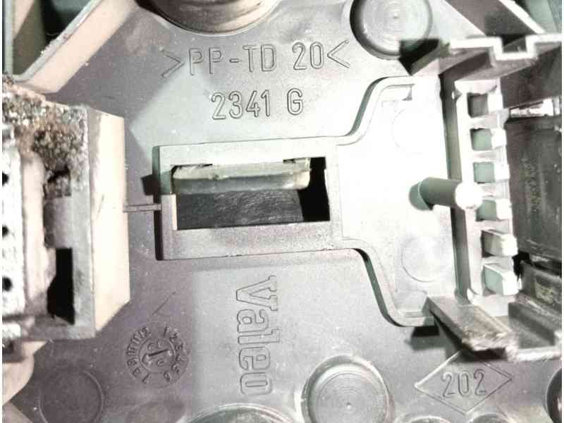 Recambio de piloto trasero izquierdo para renault scénic i monospace (ja0/1_, fa0_) 1.9 dci rx4 referencia OEM IAM 7700430965  