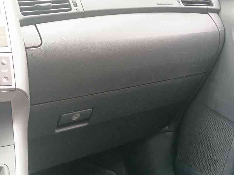 Recambio de guantera para toyota verso (_r2_) 1.6 (zgr20_) referencia OEM IAM   