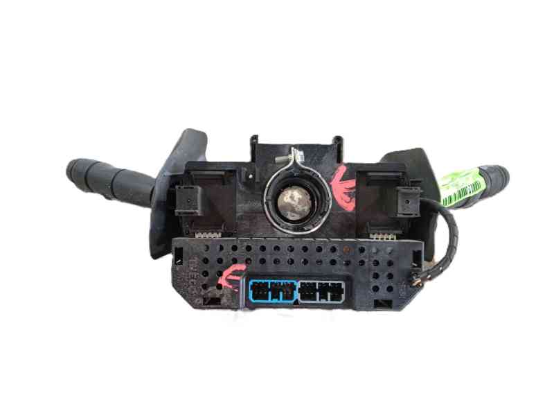 Recambio de mando multifuncion para iveco daily iii furgoneta 35 c 12 v, 35 s 12 v (agka43a2, agkb43a2, agkb46a2,... referencia 
