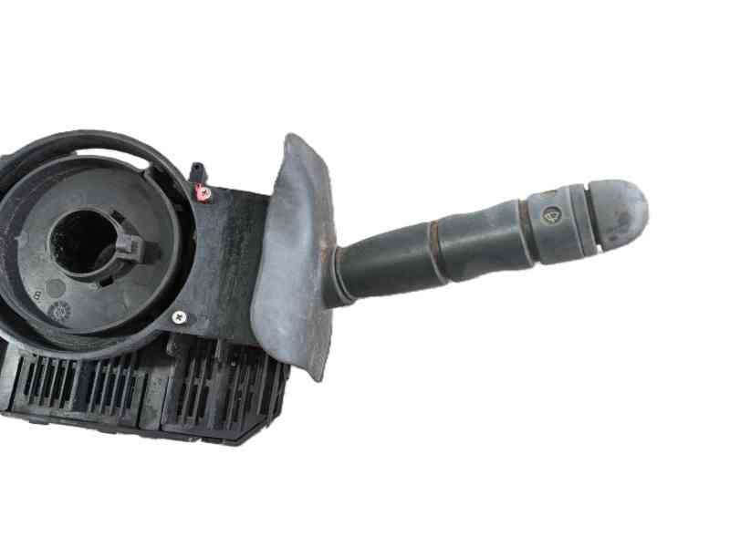 Recambio de mando multifuncion para iveco daily iii furgoneta 35 c 12 v, 35 s 12 v (agka43a2, agkb43a2, agkb46a2,... referencia 