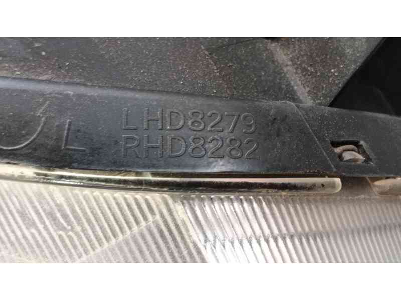 Recambio de faro derecho para hyundai getz (tb) 1.3 i referencia OEM IAM 921021C030  